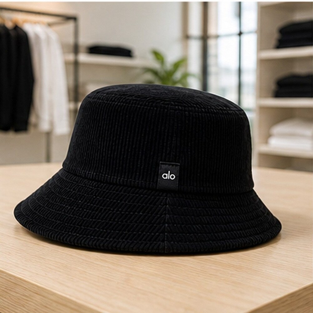 ALO Yoga Black Golf Bucket Hat NWT